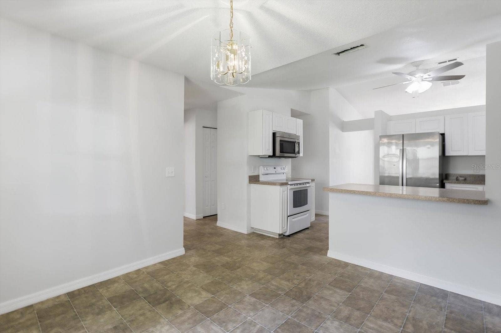 3075 E CROWN DRIVE, Inverness, FL 34453 3075 E CROWN DRIVE, Inverness, FL 34453