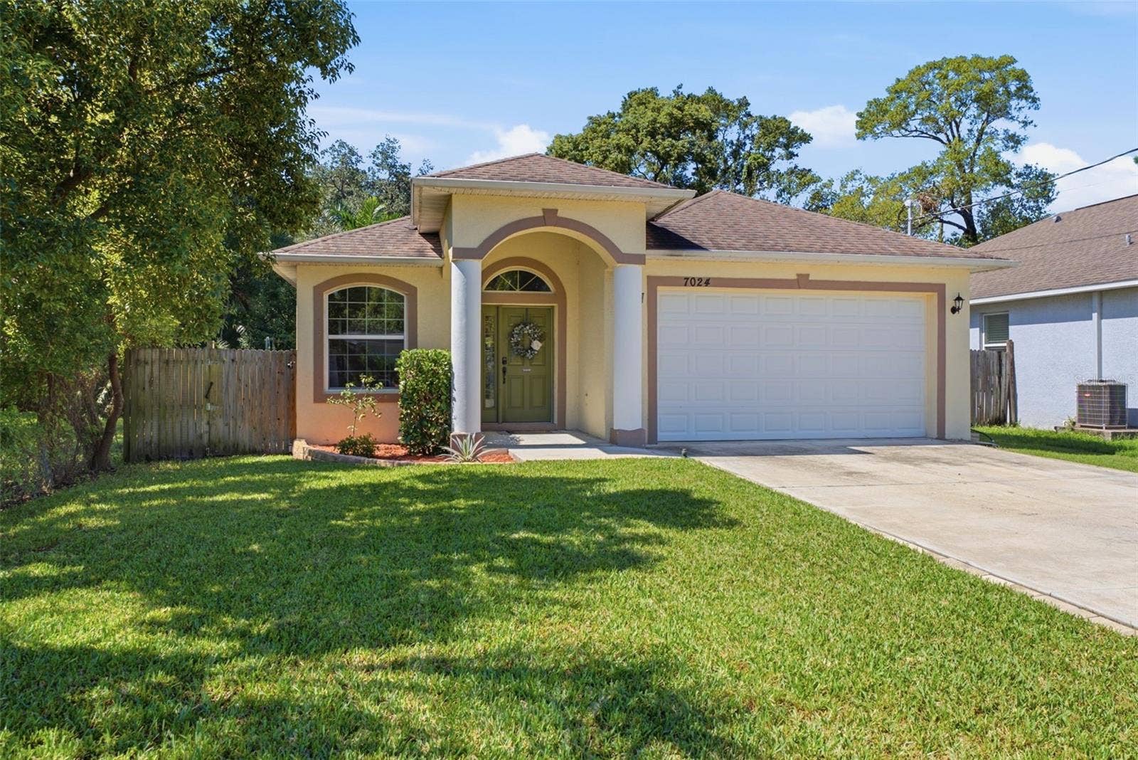 7024 N DAKOTA AVENUE, Tampa, FL 33604