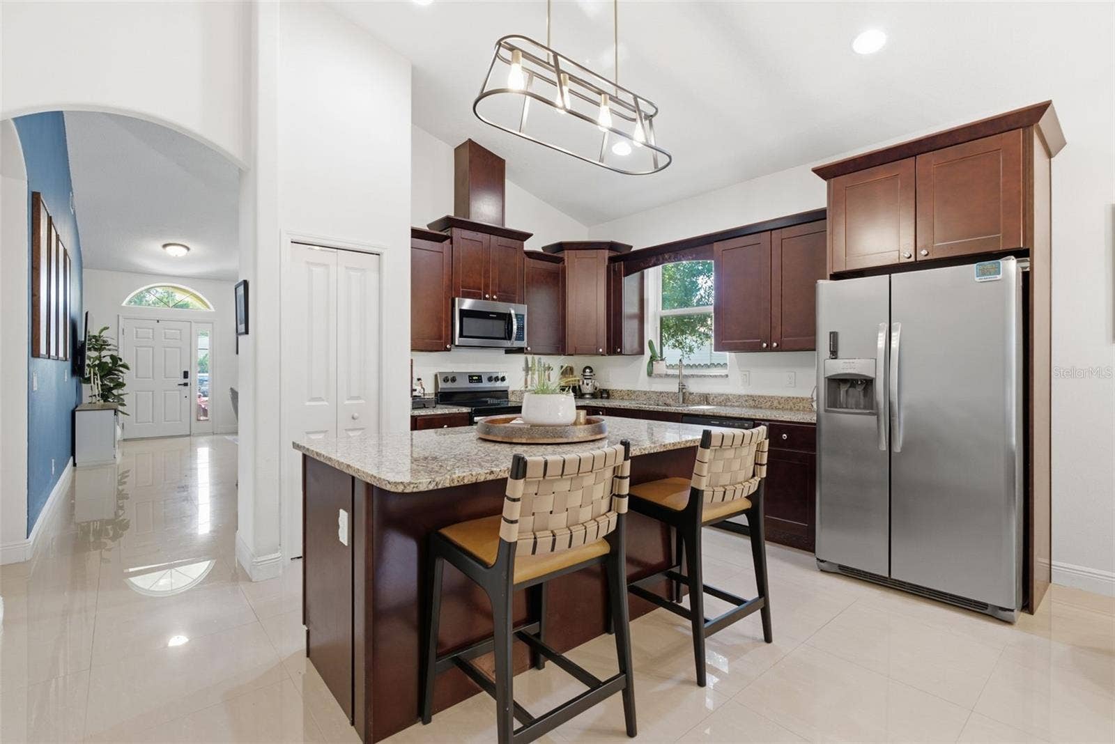 7024 N DAKOTA AVENUE, Tampa, FL 33604