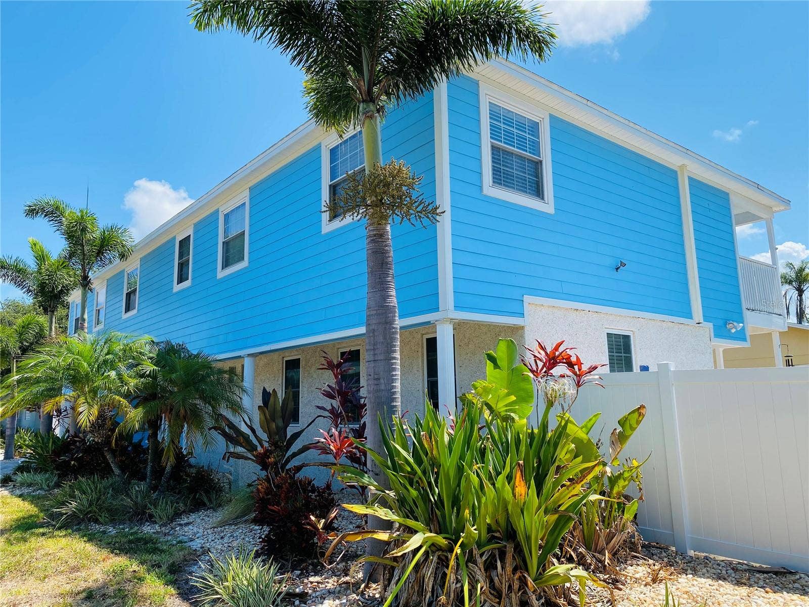 1826 58TH STREET S, Gulfport, FL 33707 1826 58TH STREET S, Gulfport, FL 33707