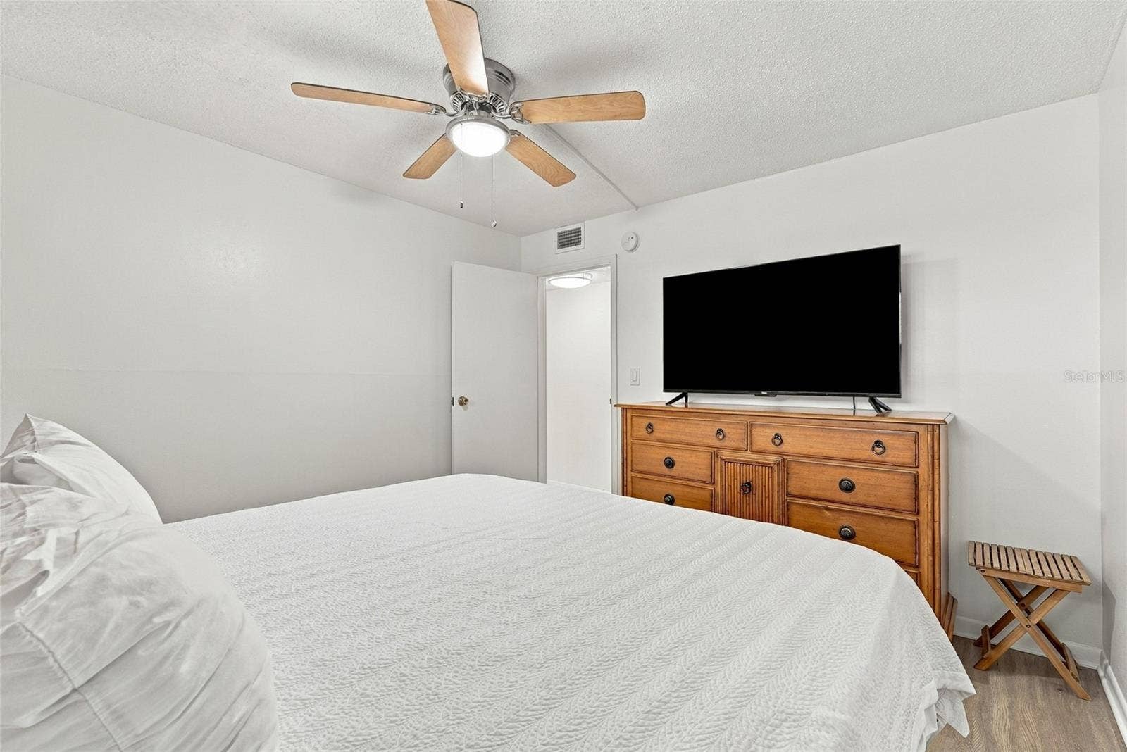 11000 GULF BOULEVARD, #1002, Treasure Island, FL 33706
