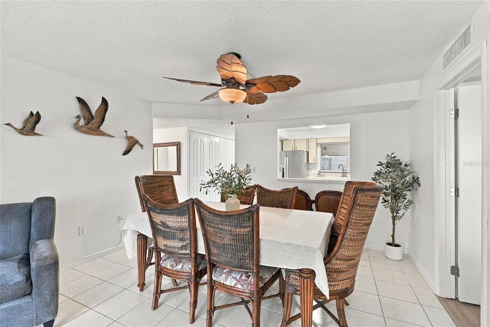 11000 GULF BOULEVARD, #1002, Treasure Island, FL 33706