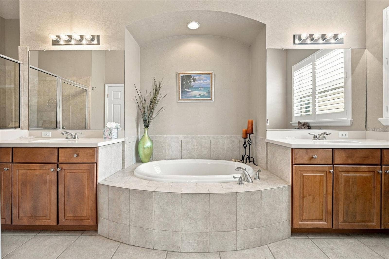 2418 KENSINGTON GREENS DRIVE, #9, Sun City Center, FL 33573 Primary Bathroom