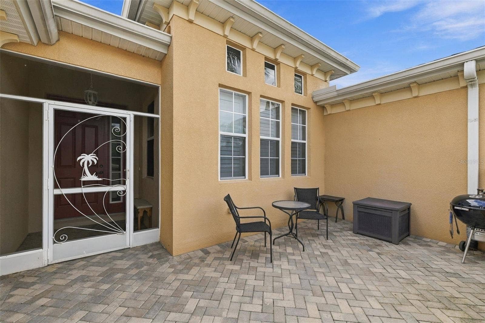 2418 KENSINGTON GREENS DRIVE, #9, Sun City Center, FL 33573 Courtyard
