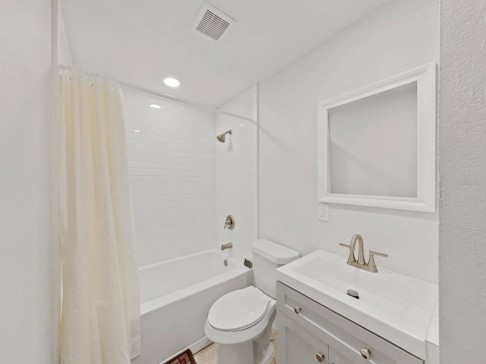 2501 HARN BOULEVARD, #H39, Clearwater, FL 33764 2501 HARN BOULEVARD, #H39, Clearwater, FL 33764