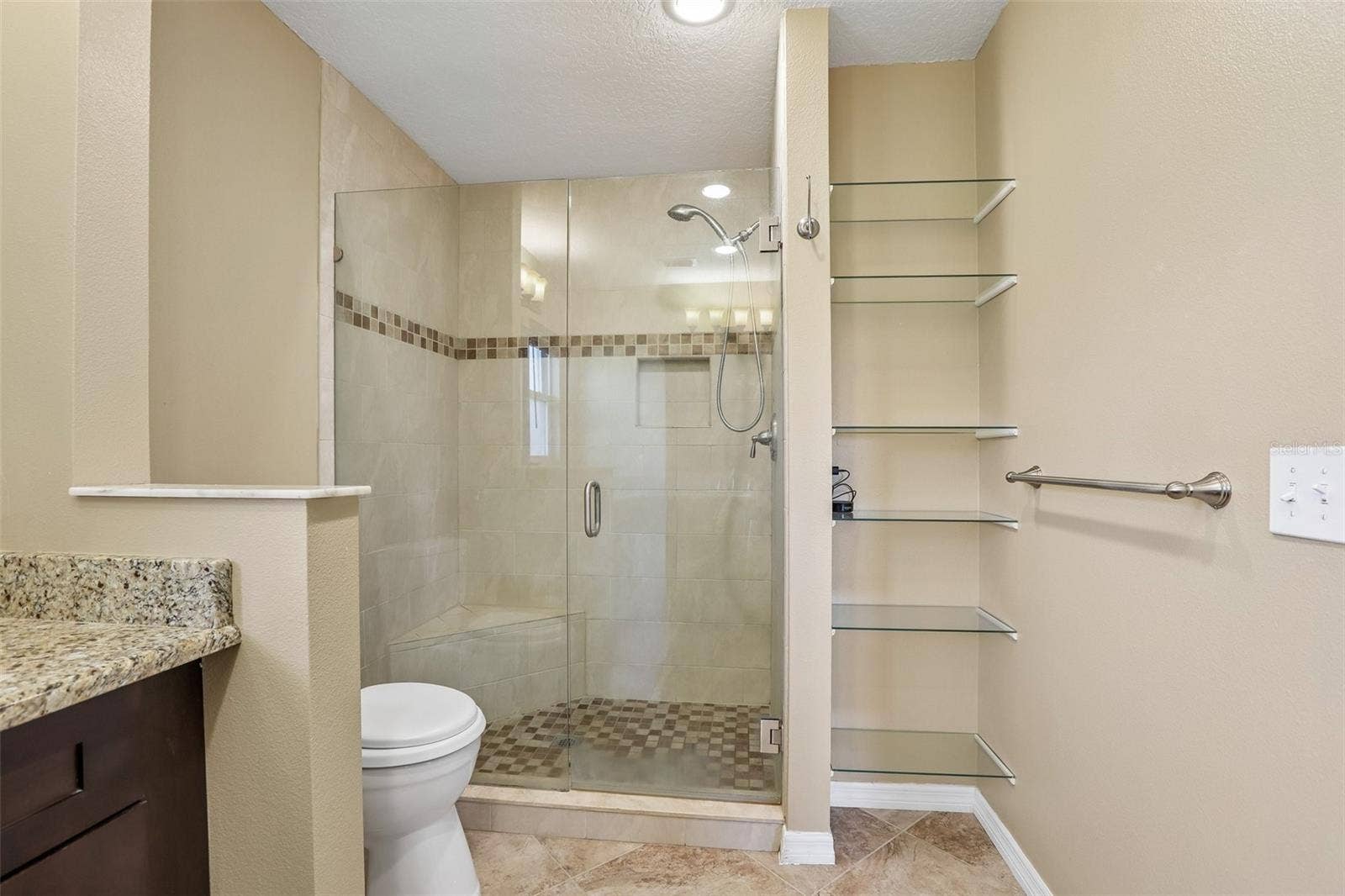 1806 PINEAPPLE PALM COURT, Sun City Center, FL 33573
