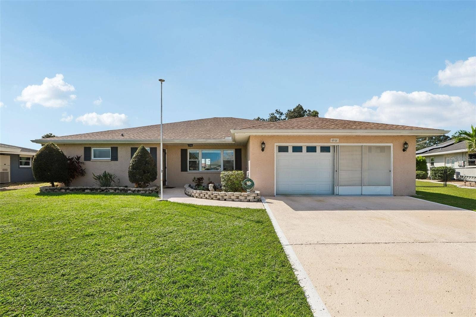 1806 PINEAPPLE PALM COURT, Sun City Center, FL 33573