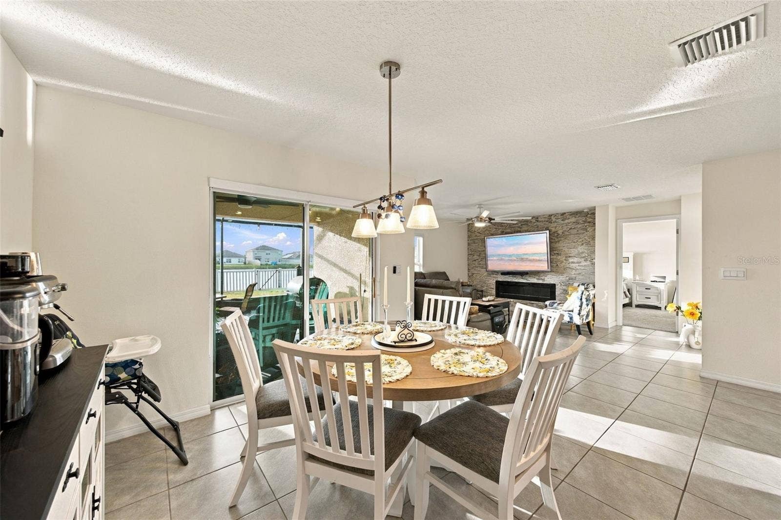 Full dining room view