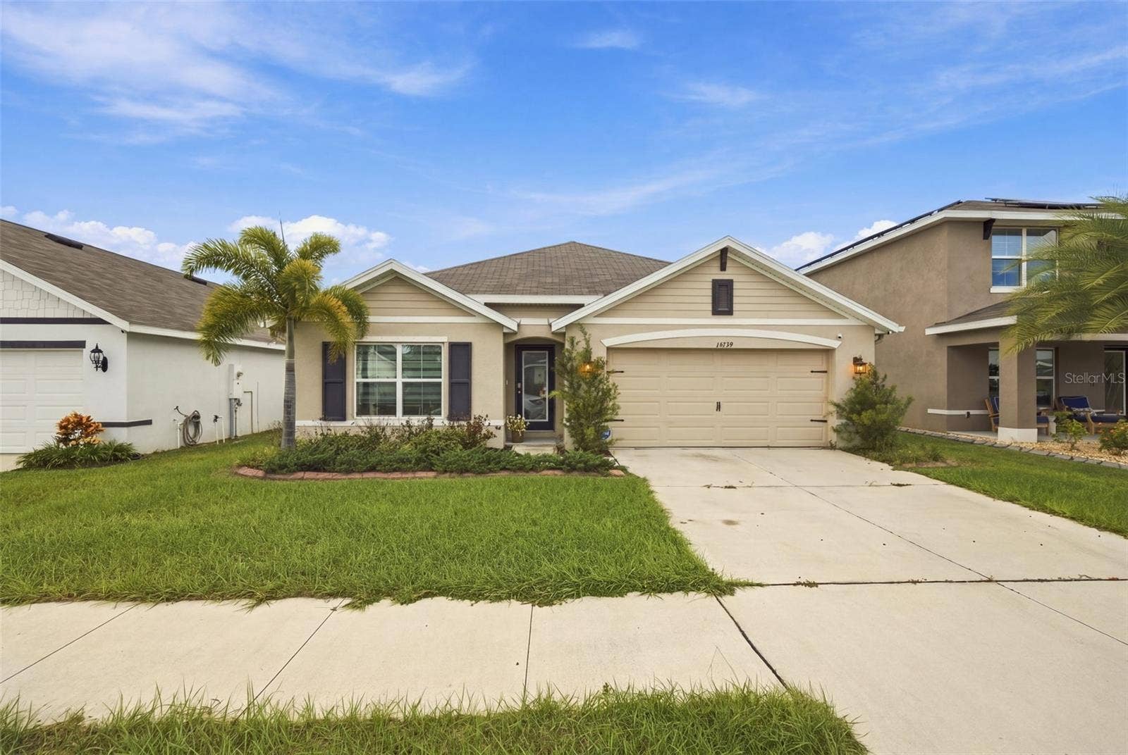 Front view of home
