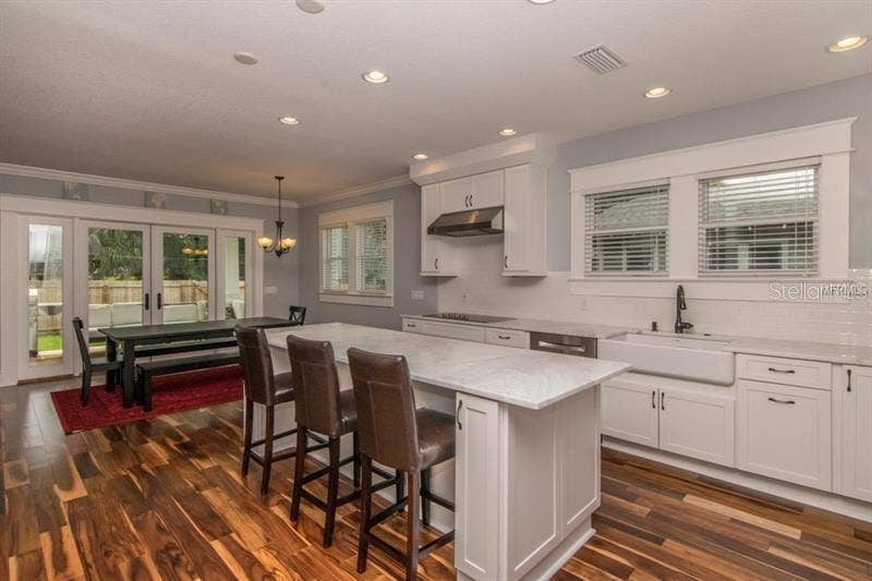 905 S BRUCE STREET, Tampa, FL 33606