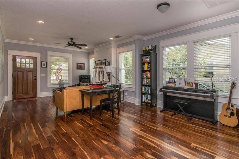 905 S BRUCE STREET, Tampa, FL 33606