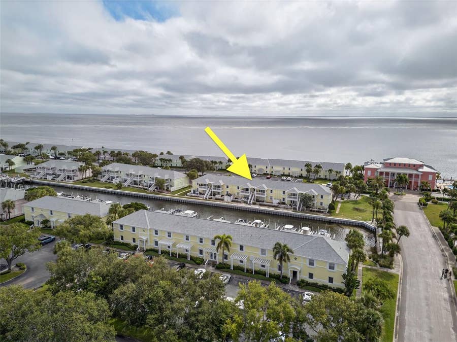Property photo for 4945 COQUINA KEY DRIVE SE, #C, St Petersburg, FL