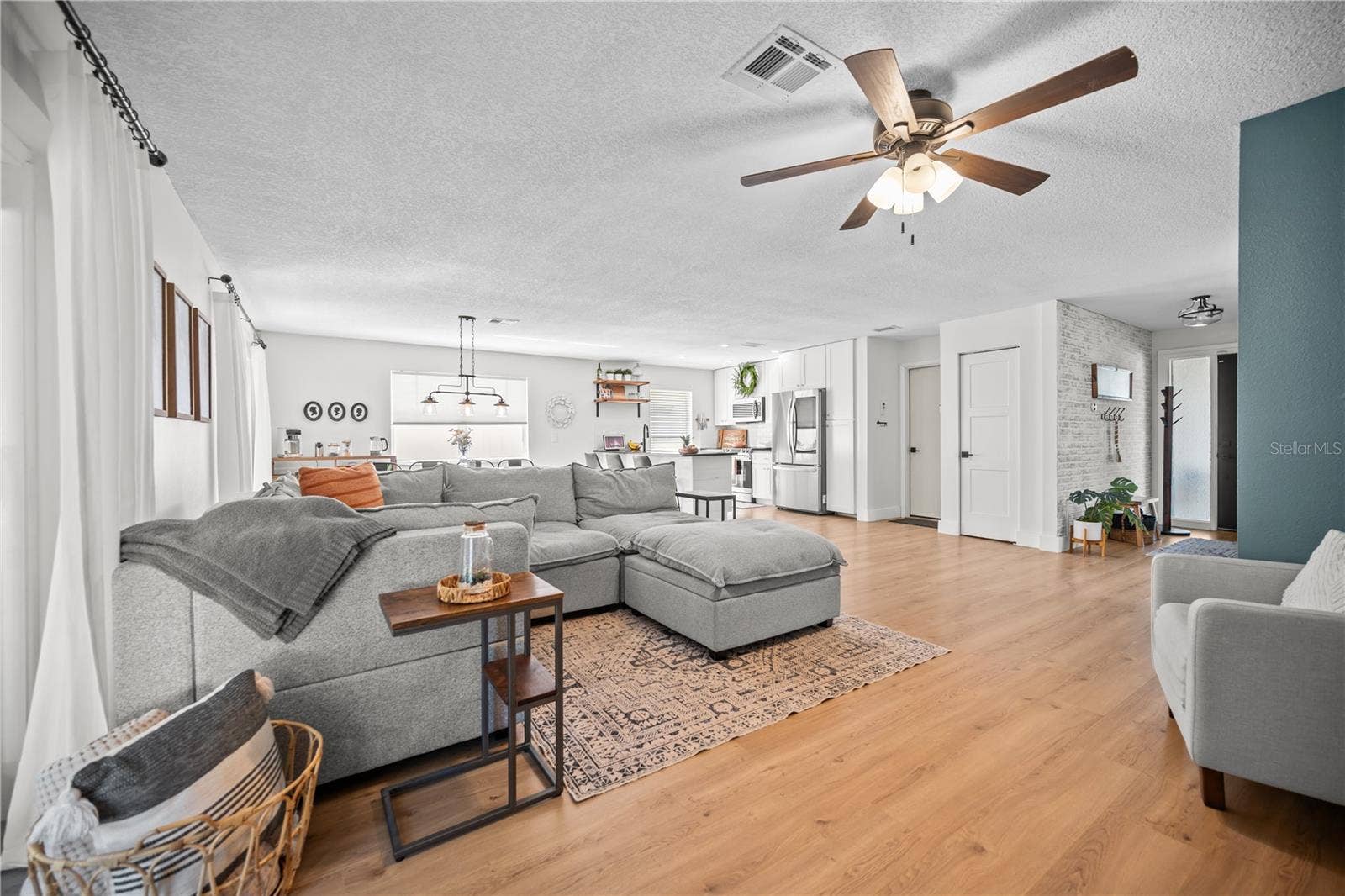 2365 MOORE HAVEN DRIVE E, Clearwater, FL 33763 2365 MOORE HAVEN DRIVE E, Clearwater, FL 33763