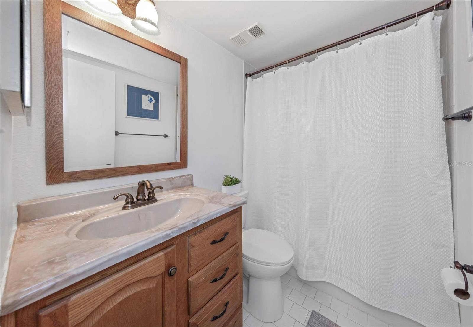5650 ESCONDIDA BOULEVARD S, St Petersburg, FL 33715 Main Level Full bath