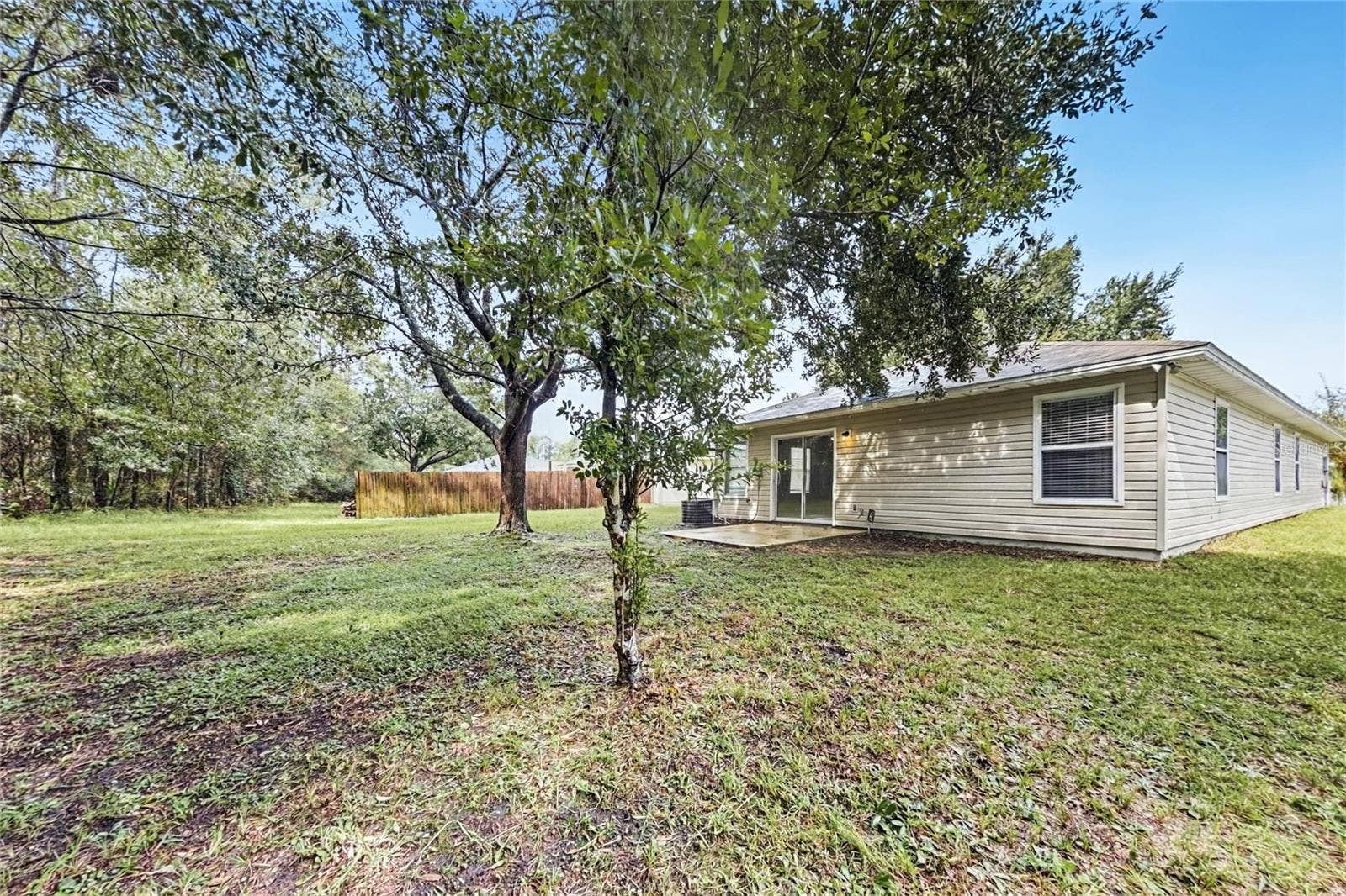8050 LEAFCREST DRIVE, Jacksonville, FL 32244 8050 LEAFCREST DRIVE, Jacksonville, FL 32244