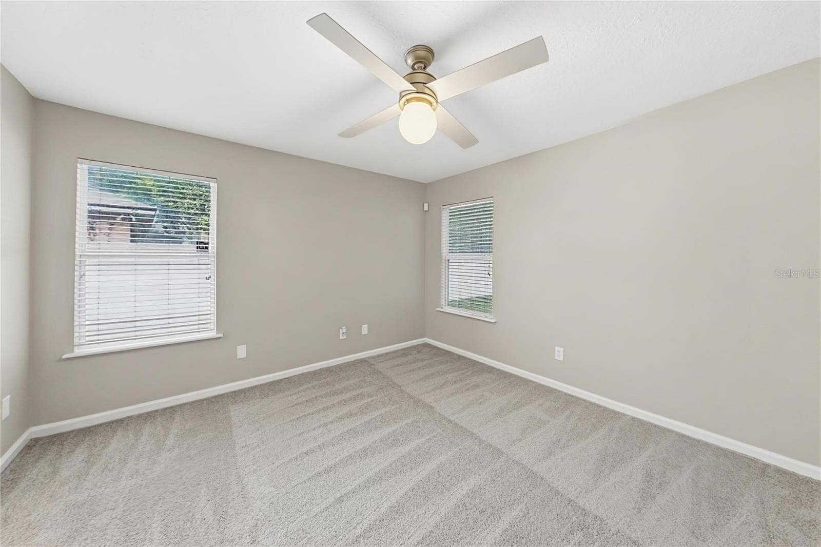 8050 LEAFCREST DRIVE, Jacksonville, FL 32244 8050 LEAFCREST DRIVE, Jacksonville, FL 32244