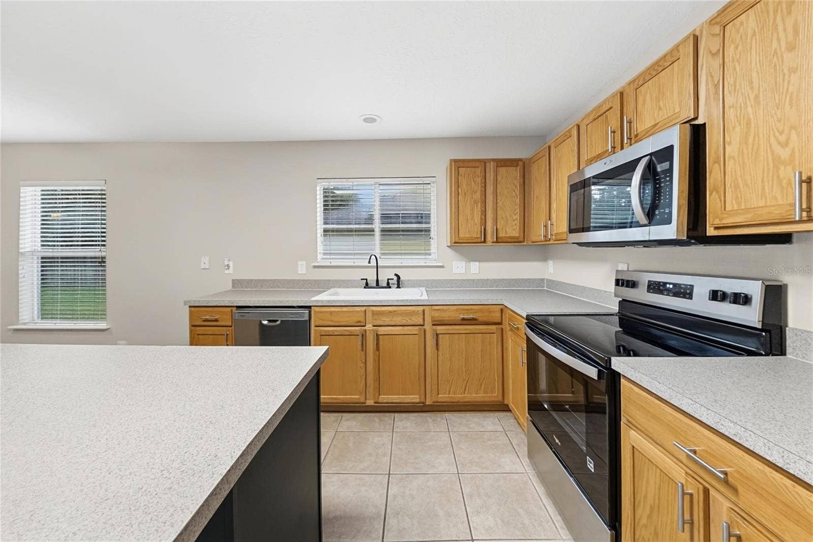 8050 LEAFCREST DRIVE, Jacksonville, FL 32244 8050 LEAFCREST DRIVE, Jacksonville, FL 32244