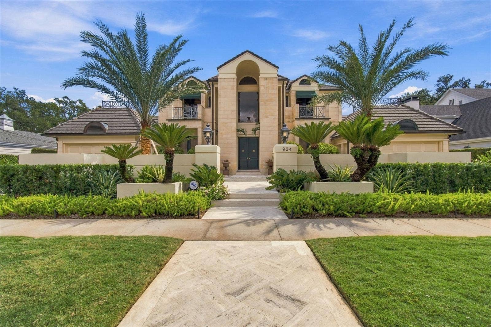 924 S GOLF VIEW STREET, Tampa, FL 33629 924 S GOLF VIEW STREET, Tampa, FL 33629