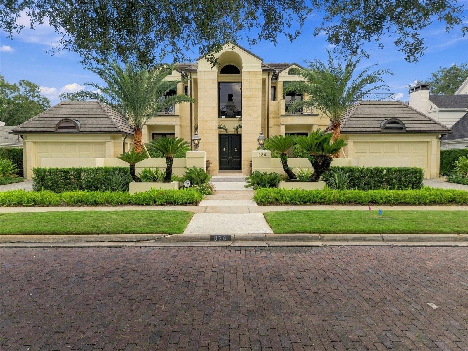 924 S GOLF VIEW STREET, Tampa, FL 33629 924 S GOLF VIEW STREET, Tampa, FL 33629