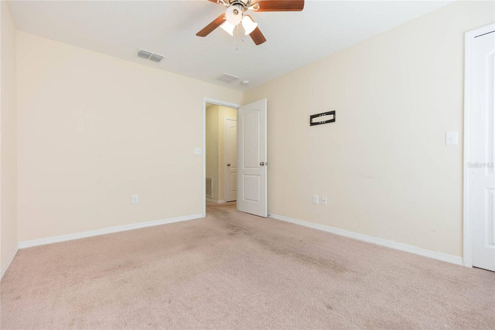 15406 DAKOTA SKY PLACE, Ruskin, FL 33573 15406 DAKOTA SKY PLACE, Ruskin, FL 33573