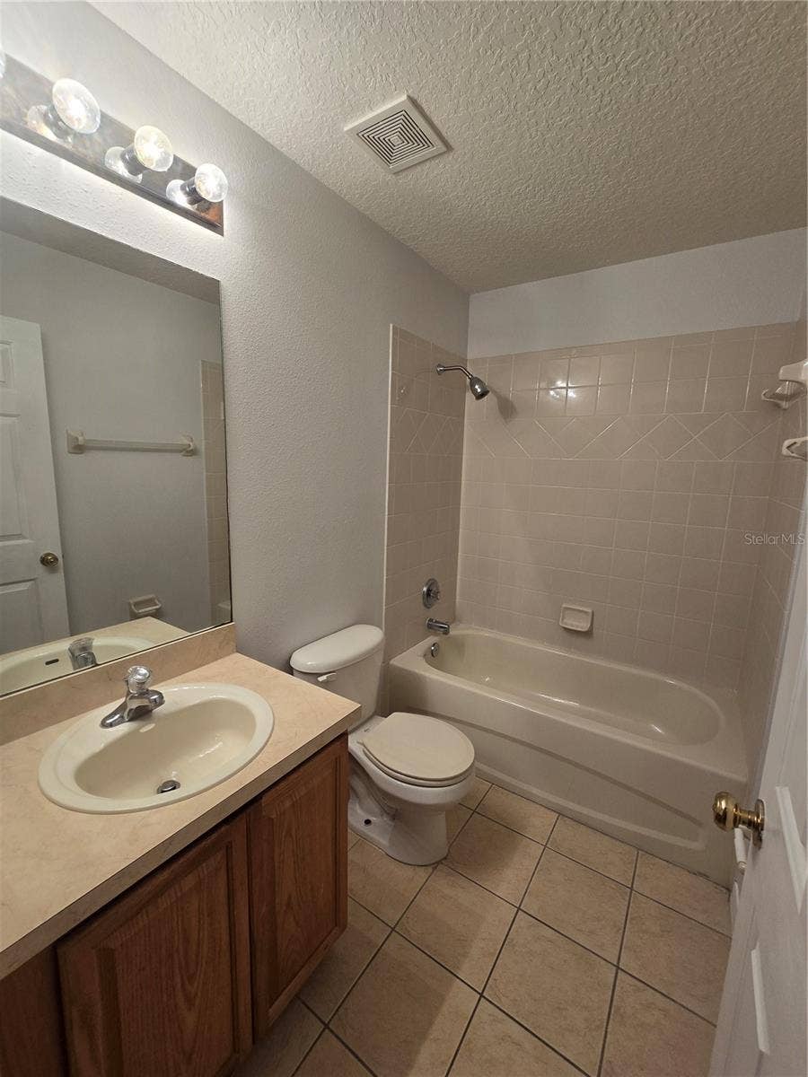 216 DRAW BRIDGE LANE, Valrico, FL 33594 216 DRAW BRIDGE LANE, Valrico, FL 33594