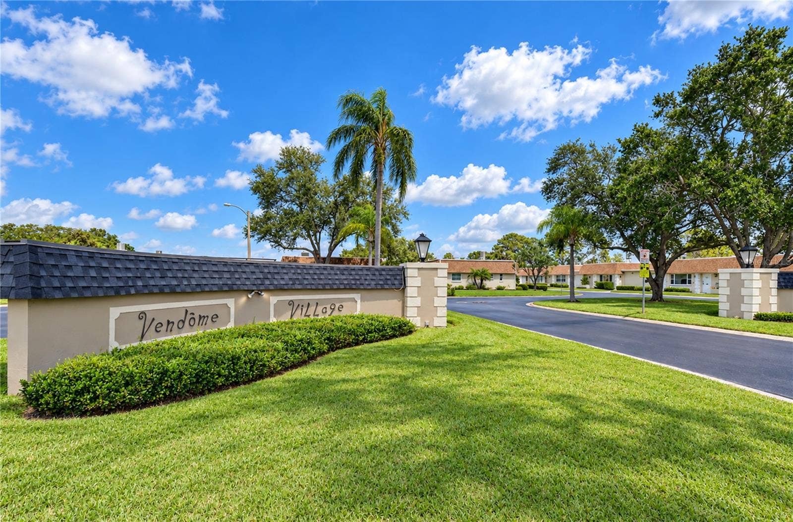 8445 CALAIS N, Pinellas Park, FL 33781 8445 CALAIS N, Pinellas Park, FL 33781