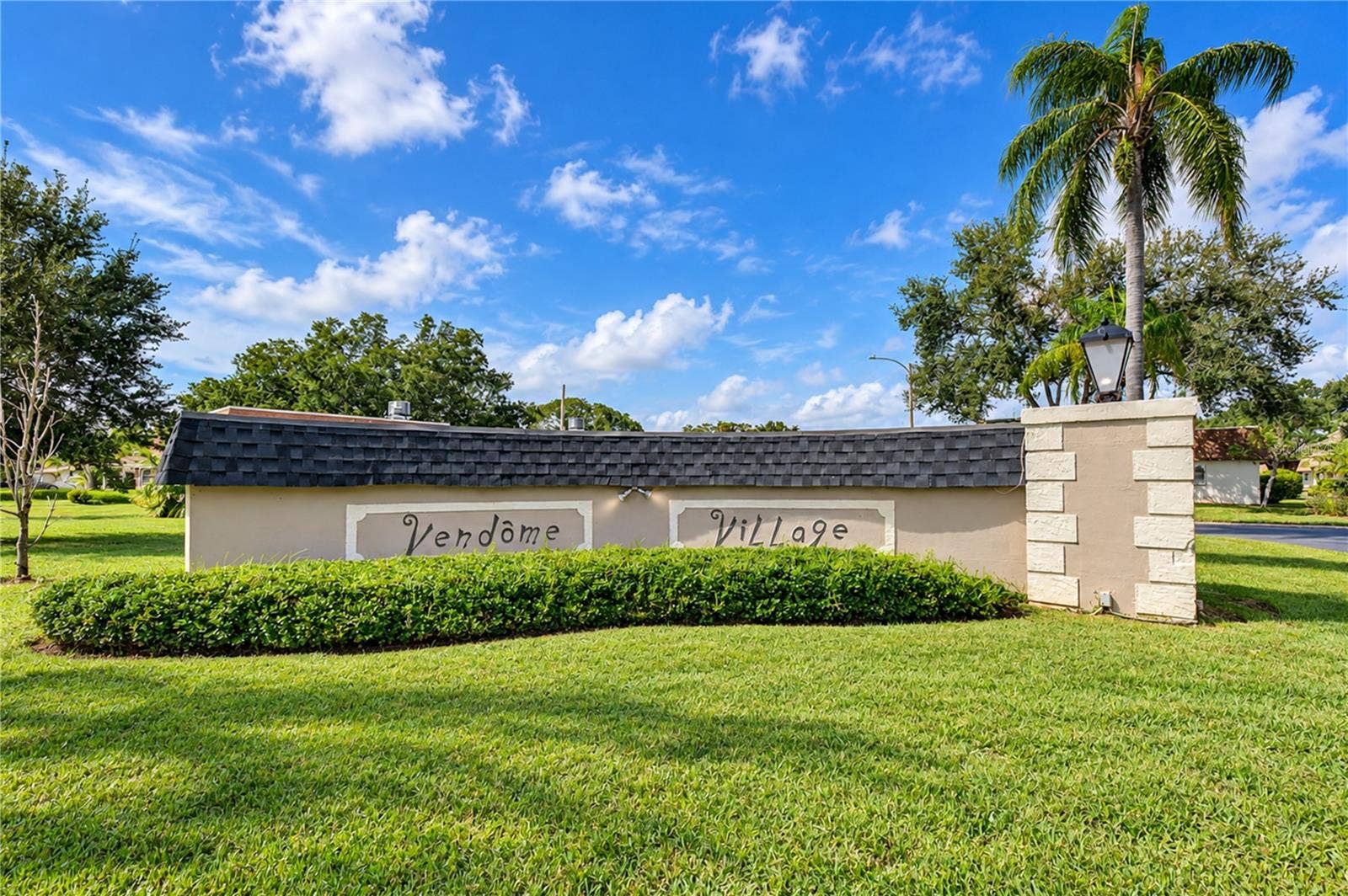 8445 CALAIS N, Pinellas Park, FL 33781 8445 CALAIS N, Pinellas Park, FL 33781