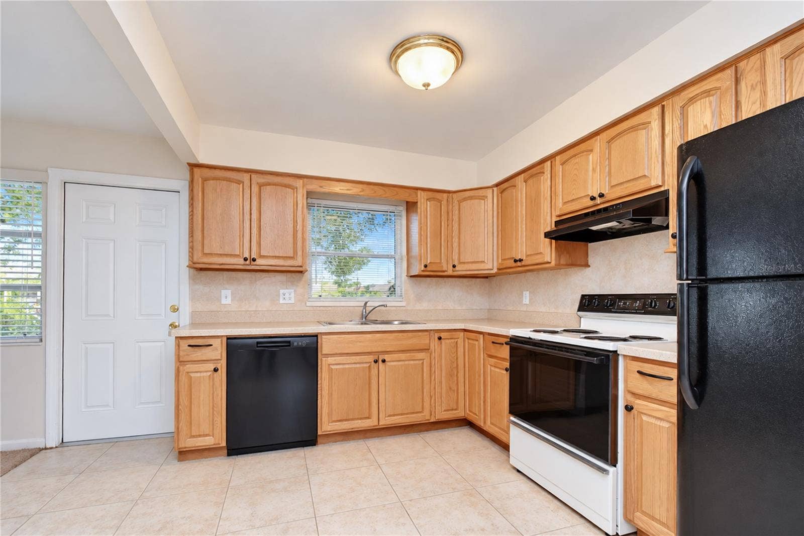 8445 CALAIS N, Pinellas Park, FL 33781 8445 CALAIS N, Pinellas Park, FL 33781