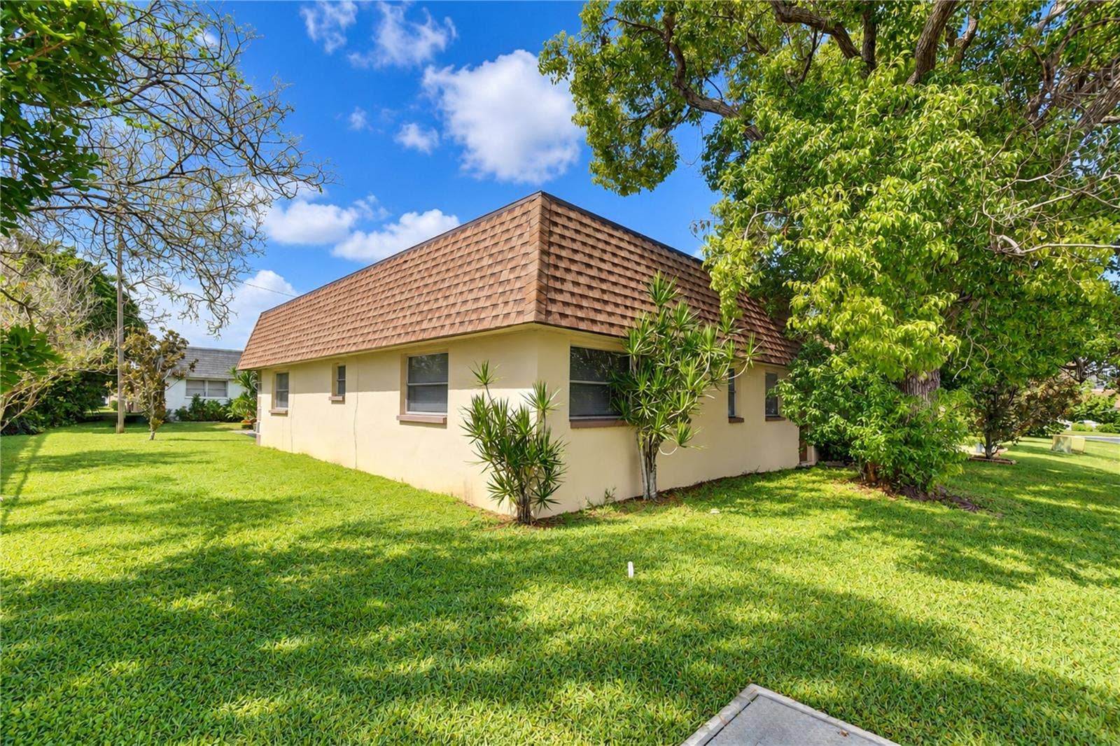 8445 CALAIS N, Pinellas Park, FL 33781 8445 CALAIS N, Pinellas Park, FL 33781