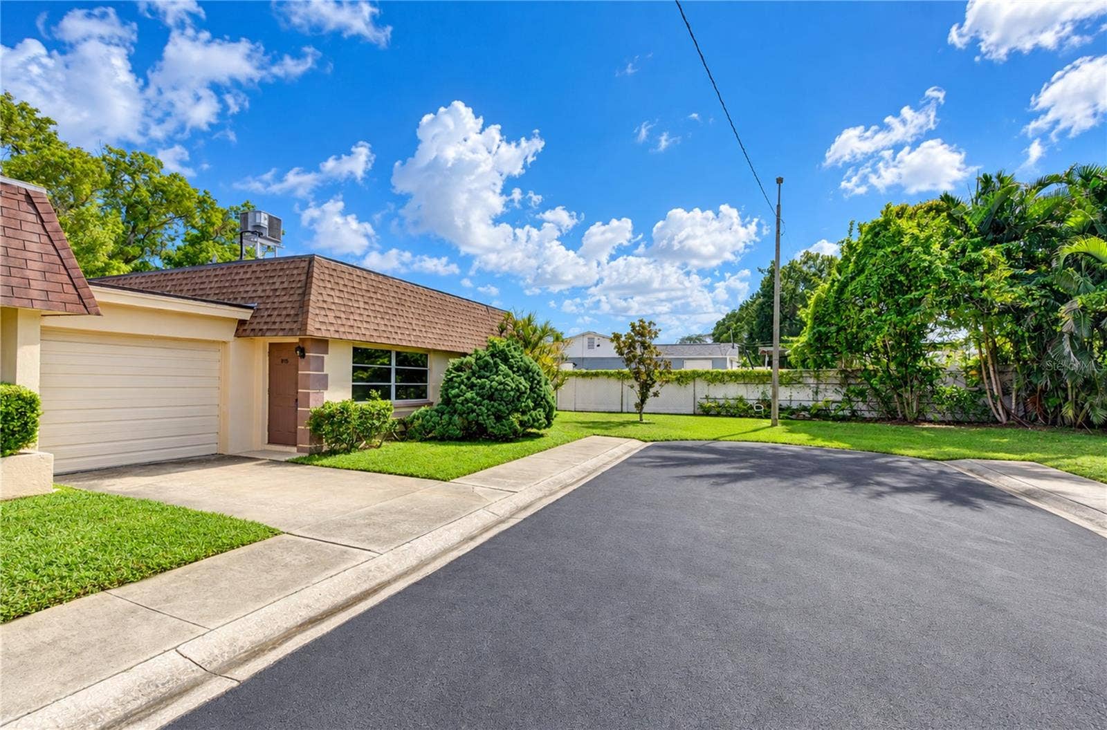 8445 CALAIS N, Pinellas Park, FL 33781 8445 CALAIS N, Pinellas Park, FL 33781