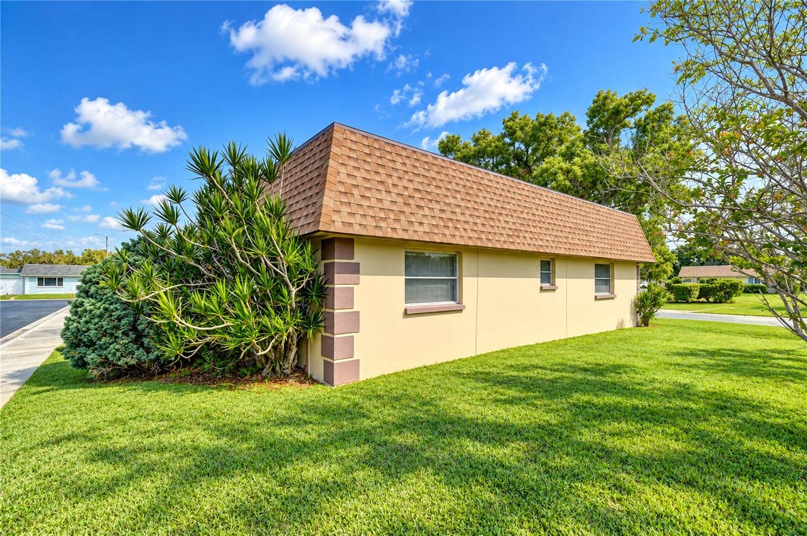 8445 CALAIS N, Pinellas Park, FL 33781 8445 CALAIS N, Pinellas Park, FL 33781