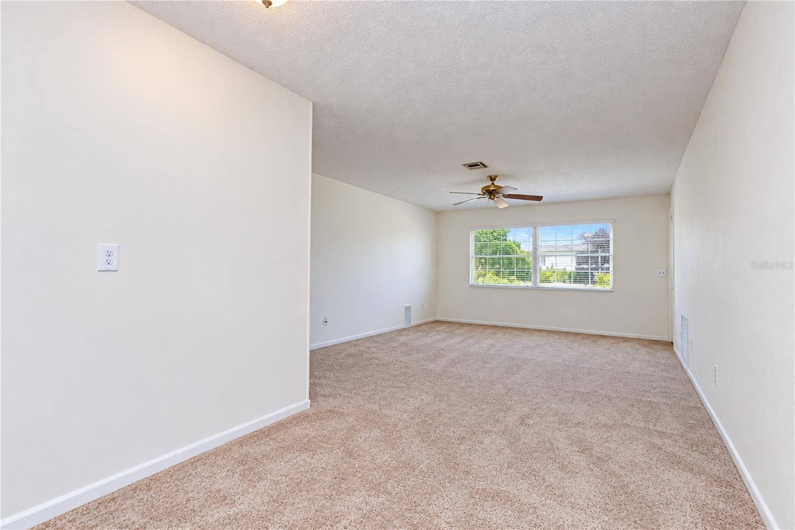 8445 CALAIS N, Pinellas Park, FL 33781 8445 CALAIS N, Pinellas Park, FL 33781