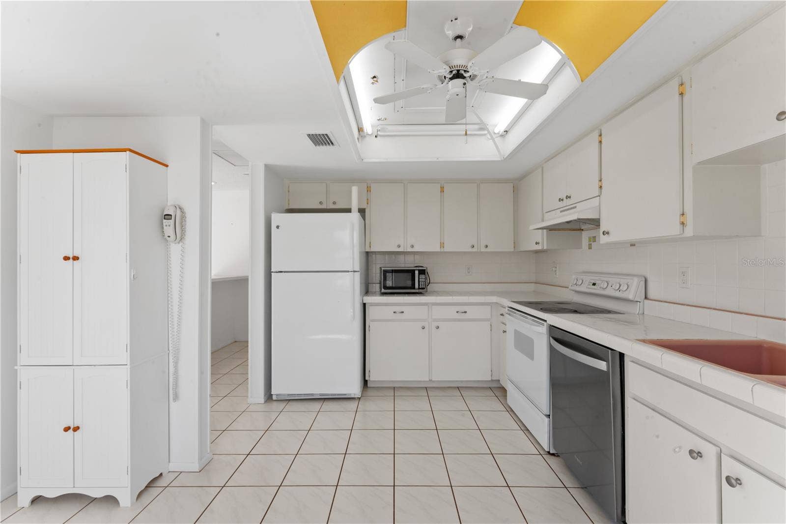 145 POOLE PLACE, Oldsmar, FL 34677 145 POOLE PLACE, Oldsmar, FL 34677
