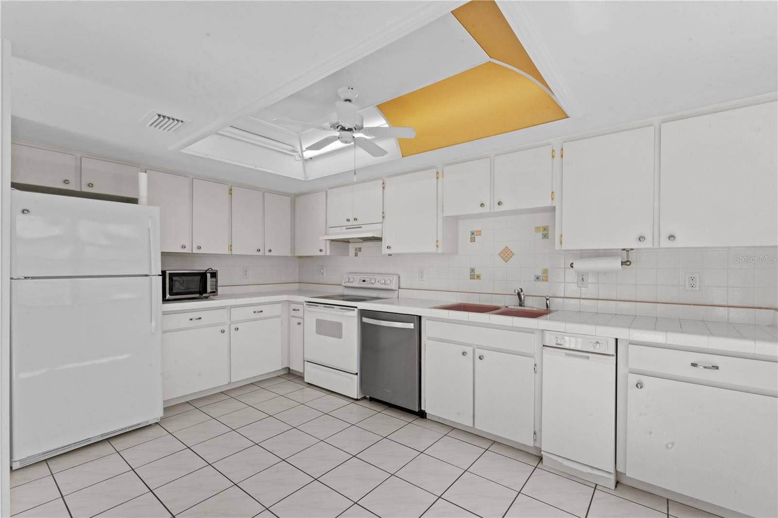 145 POOLE PLACE, Oldsmar, FL 34677 145 POOLE PLACE, Oldsmar, FL 34677