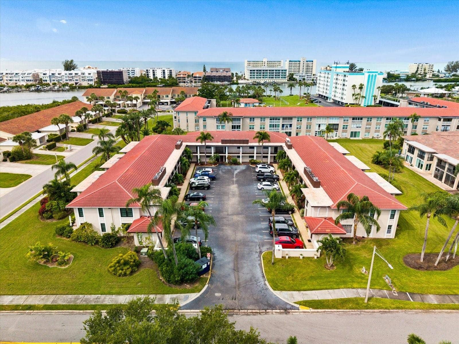 10190 IMPERIAL POINT DRIVE W, #24, Largo, FL 33774 10190 IMPERIAL POINT DRIVE W, #24, Largo, FL 33774