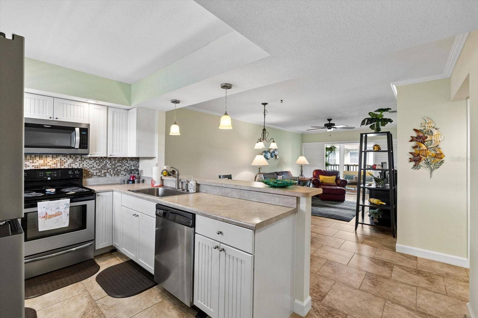 10190 IMPERIAL POINT DRIVE W, #24, Largo, FL 33774 10190 IMPERIAL POINT DRIVE W, #24, Largo, FL 33774