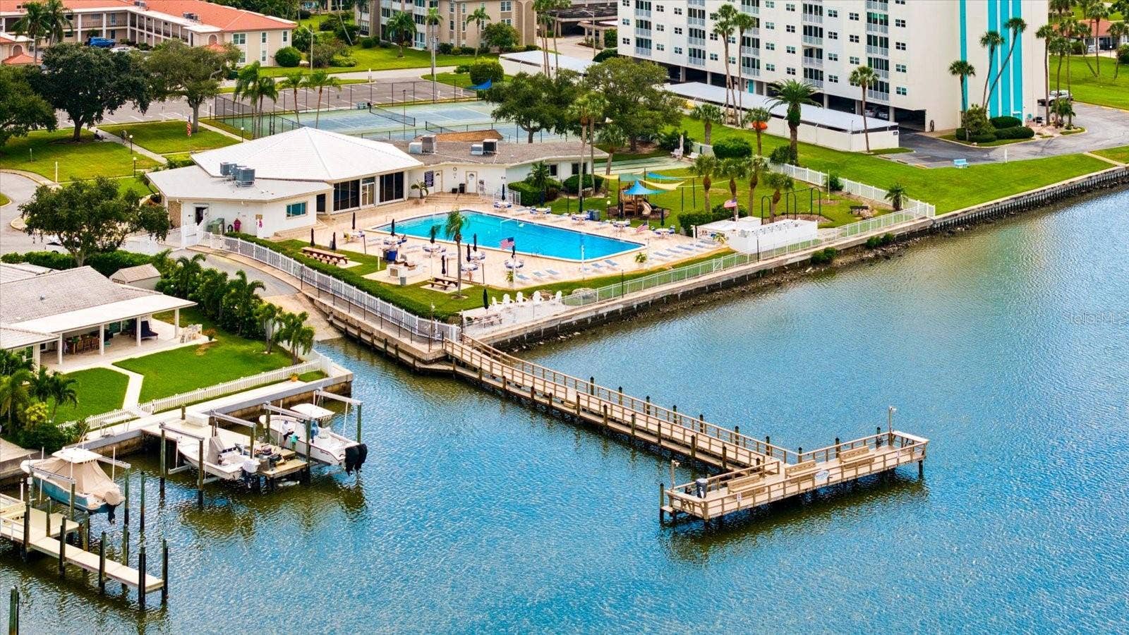 10190 IMPERIAL POINT DRIVE W, #24, Largo, FL 33774 10190 IMPERIAL POINT DRIVE W, #24, Largo, FL 33774