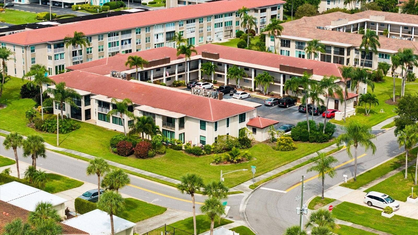 10190 IMPERIAL POINT DRIVE W, #24, Largo, FL 33774 10190 IMPERIAL POINT DRIVE W, #24, Largo, FL 33774
