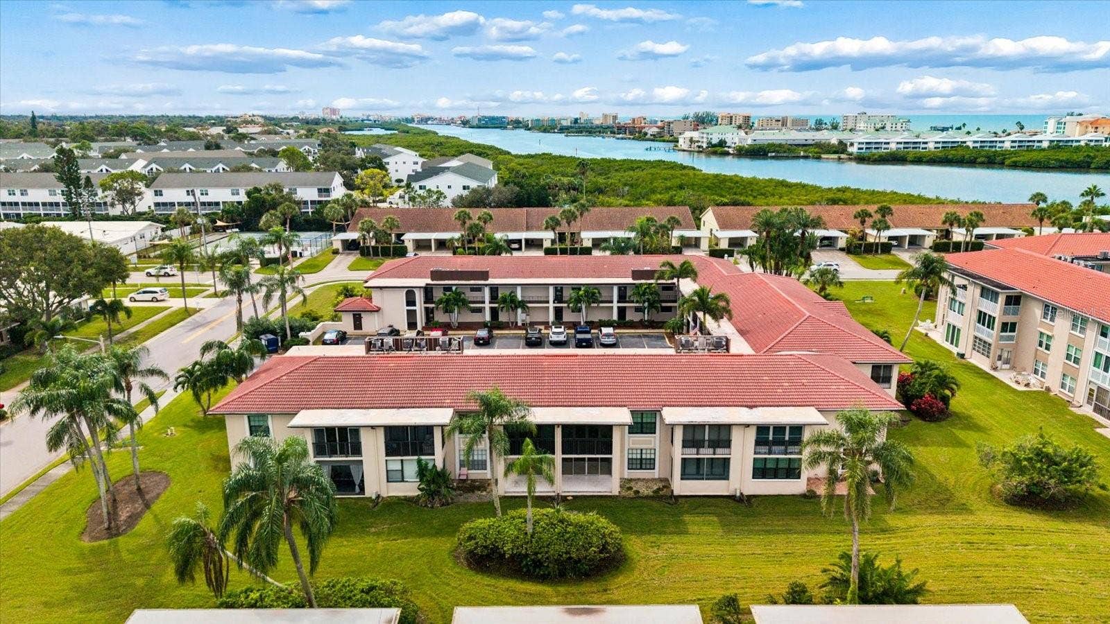 10190 IMPERIAL POINT DRIVE W, #24, Largo, FL 33774 10190 IMPERIAL POINT DRIVE W, #24, Largo, FL 33774