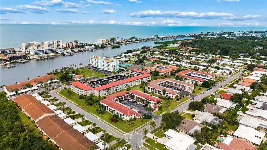 Property photo for 10190 IMPERIAL POINT DRIVE W, #24, Largo, FL