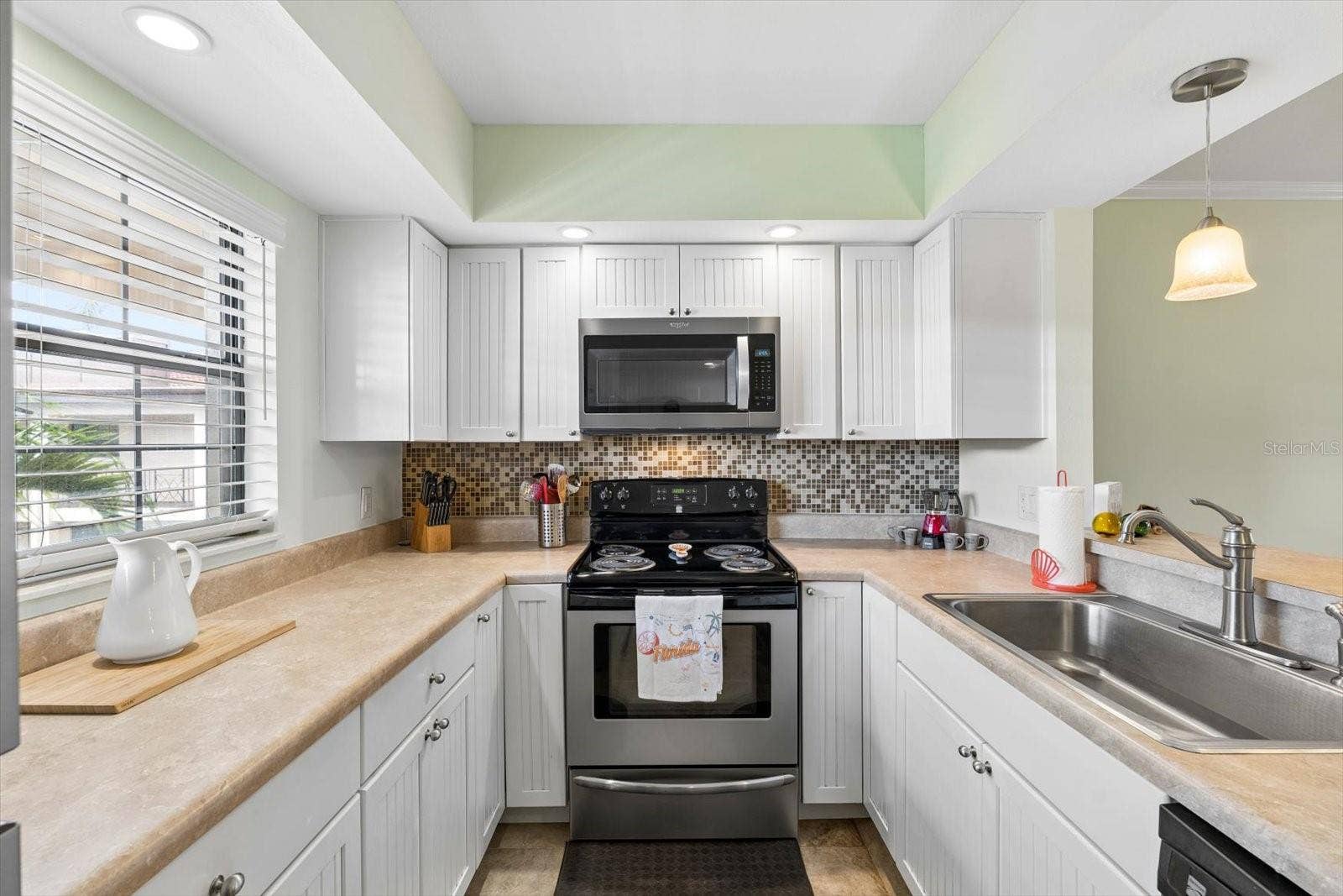 10190 IMPERIAL POINT DRIVE W, #24, Largo, FL 33774 10190 IMPERIAL POINT DRIVE W, #24, Largo, FL 33774
