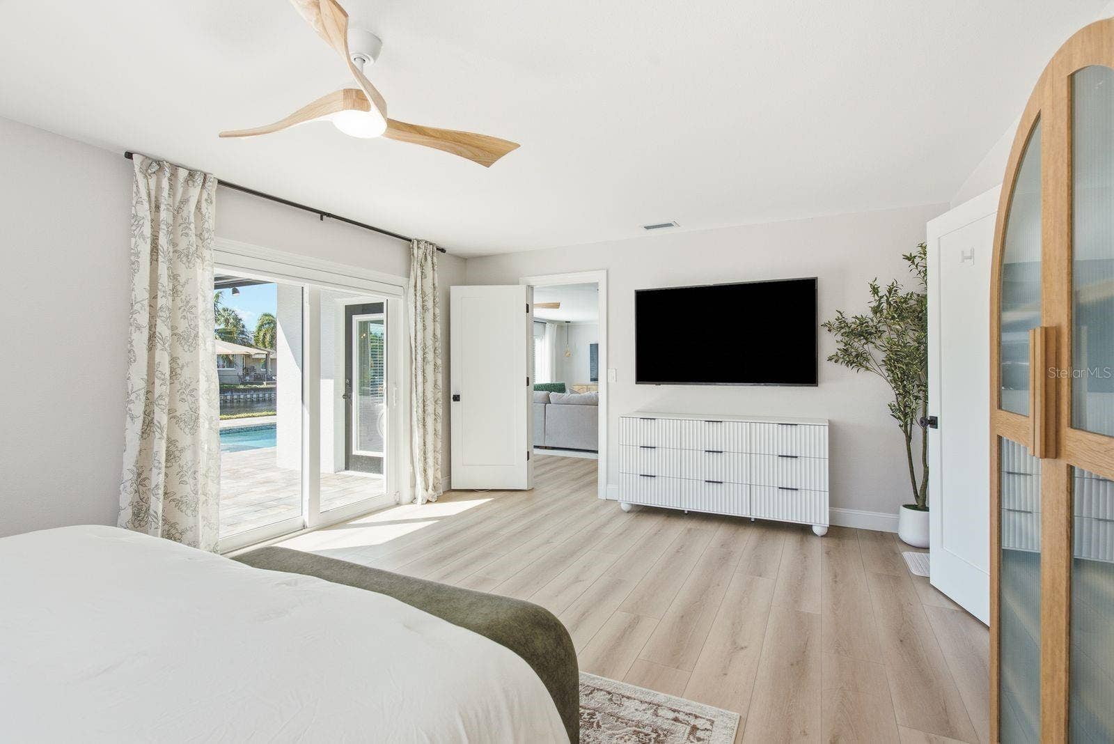 3932 SHORE ACRES BOULEVARD NE, St Petersburg, FL 33703 3932 SHORE ACRES BOULEVARD NE, St Petersburg, FL 33703