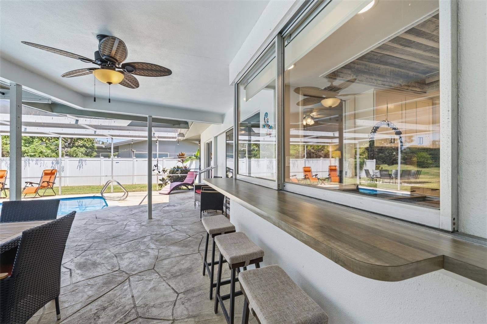 9542 OAKHURST ROAD, Seminole, FL 33776 9542 OAKHURST ROAD, Seminole, FL 33776