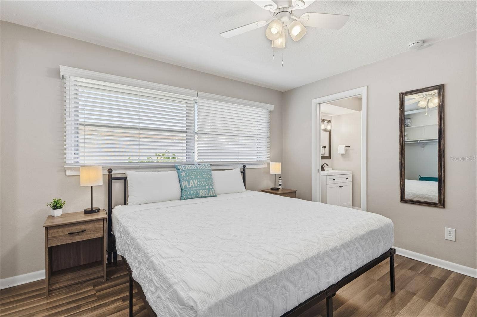 9542 OAKHURST ROAD, Seminole, FL 33776 9542 OAKHURST ROAD, Seminole, FL 33776
