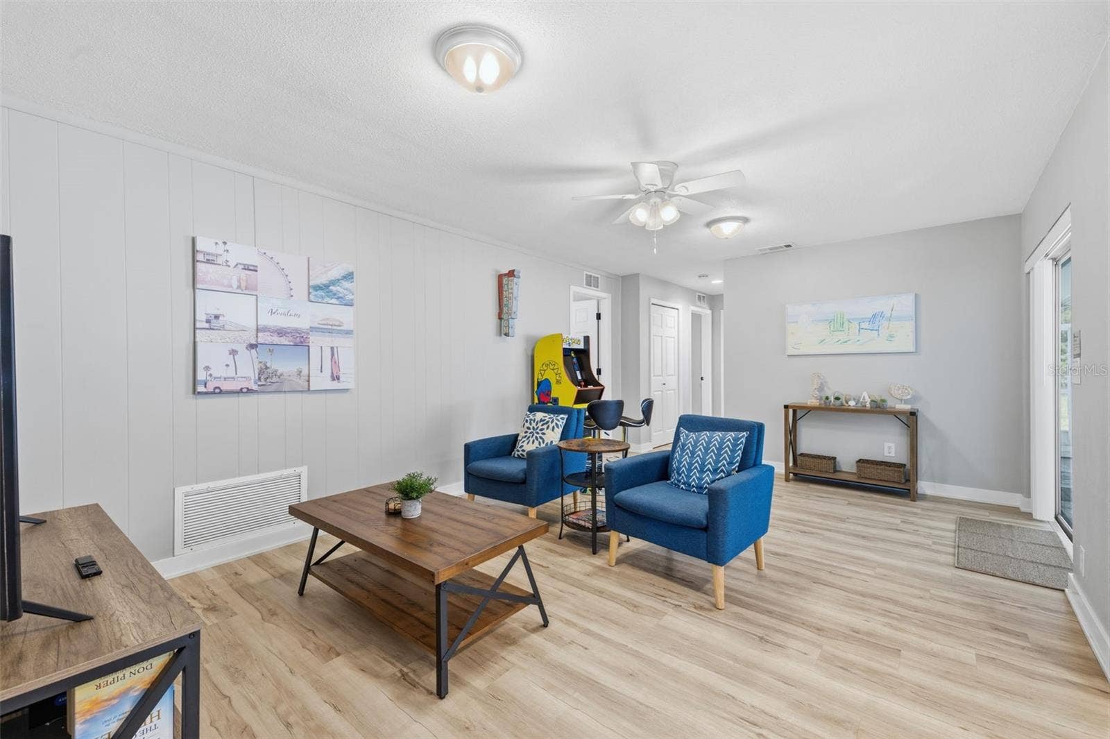 9542 OAKHURST ROAD, Seminole, FL 33776 9542 OAKHURST ROAD, Seminole, FL 33776