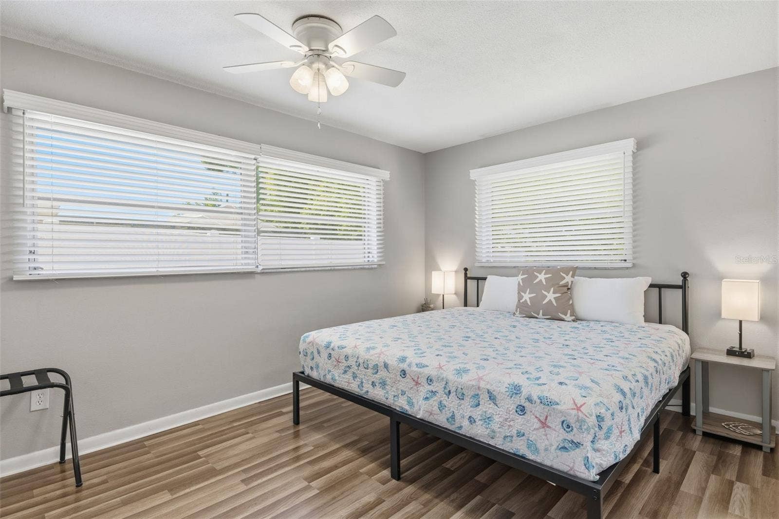 9542 OAKHURST ROAD, Seminole, FL 33776 9542 OAKHURST ROAD, Seminole, FL 33776