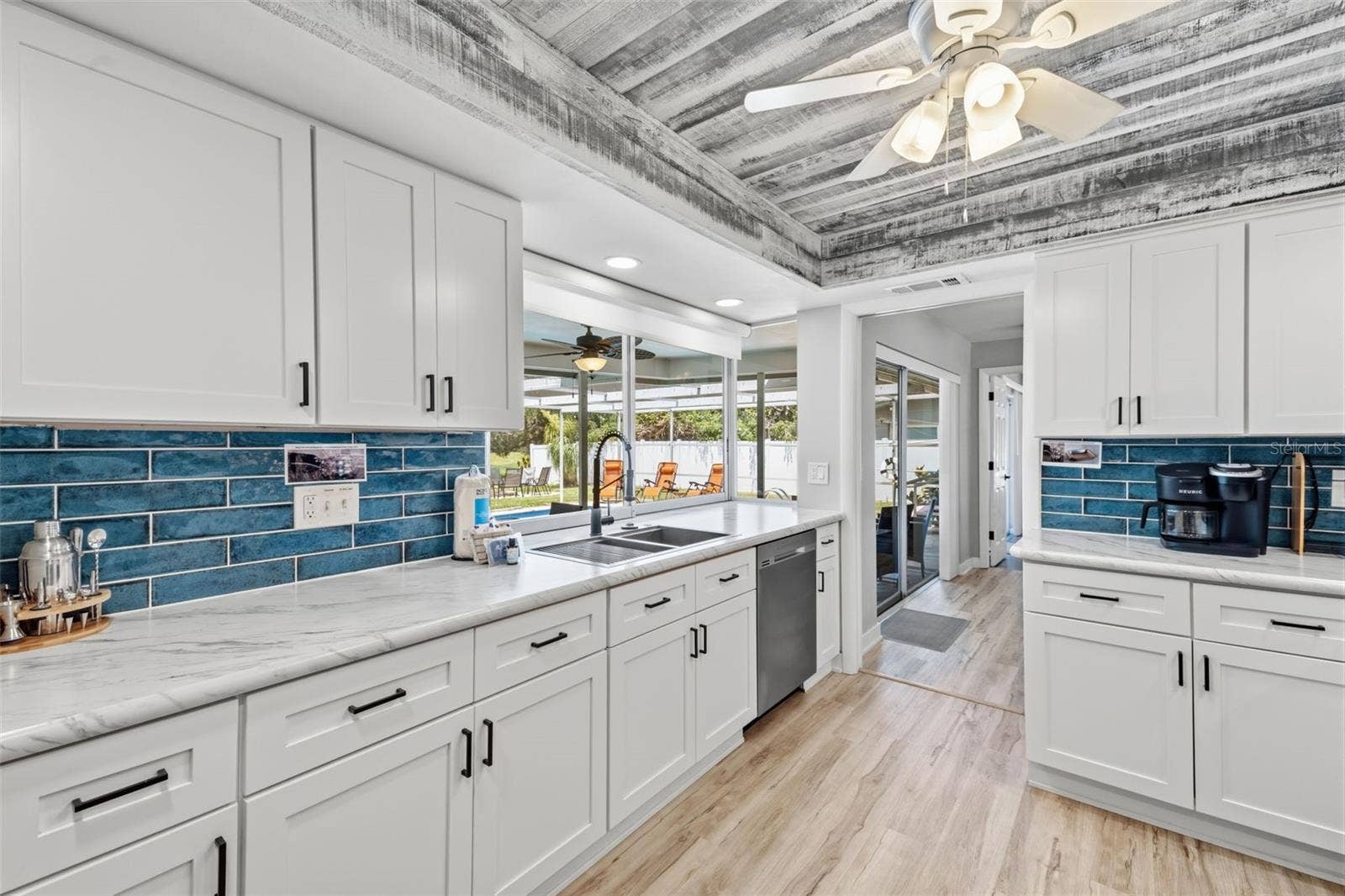 9542 OAKHURST ROAD, Seminole, FL 33776 9542 OAKHURST ROAD, Seminole, FL 33776