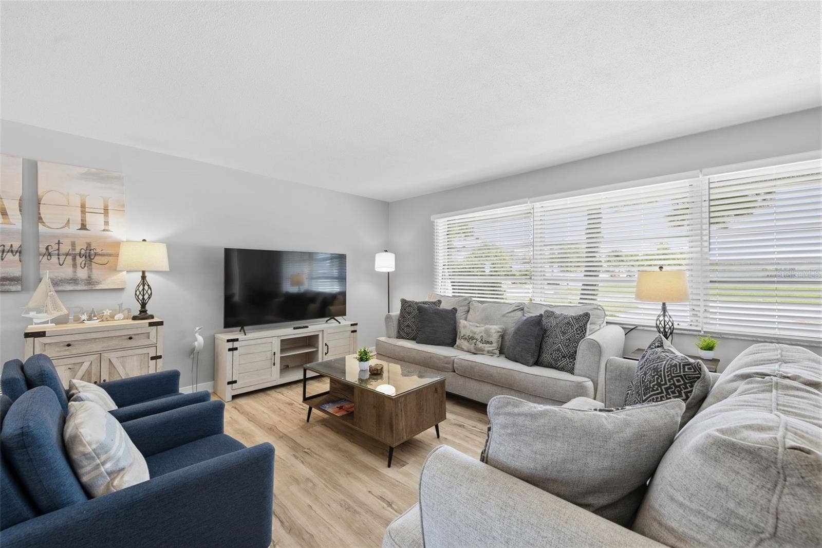 9542 OAKHURST ROAD, Seminole, FL 33776 9542 OAKHURST ROAD, Seminole, FL 33776