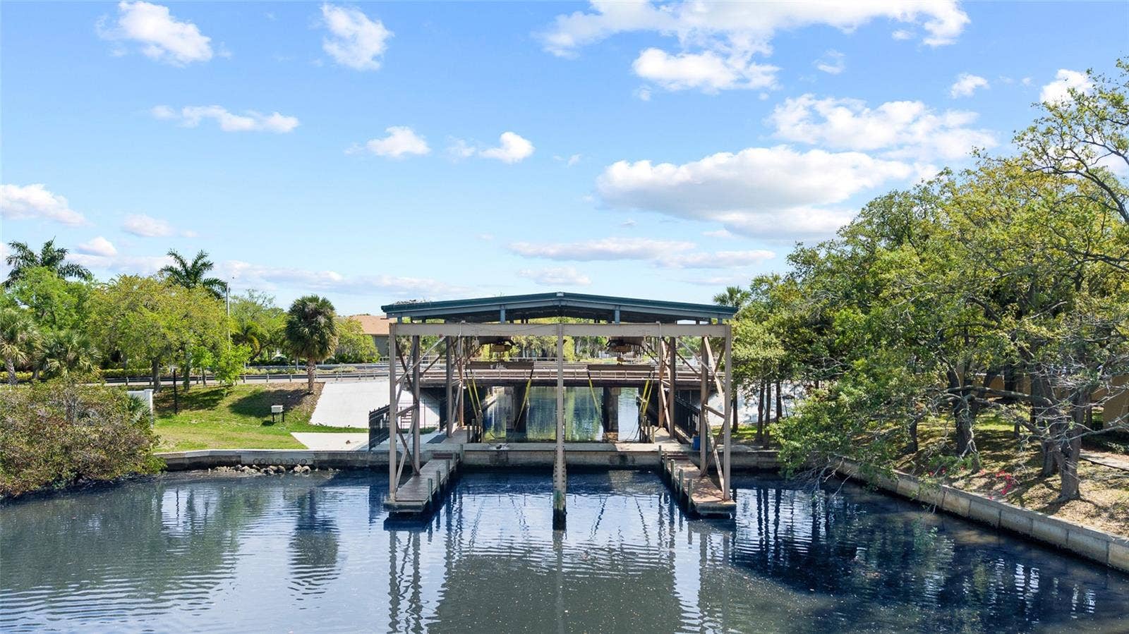 9805 COMPASS POINT WAY, Tampa, FL 33615 9805 COMPASS POINT WAY, Tampa, FL 33615