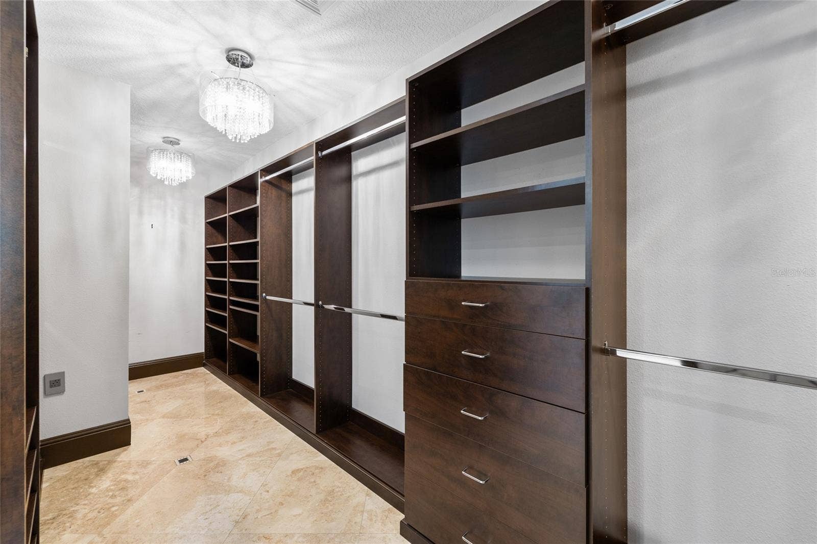 9805 COMPASS POINT WAY, Tampa, FL 33615 Master bedroom walk in closet